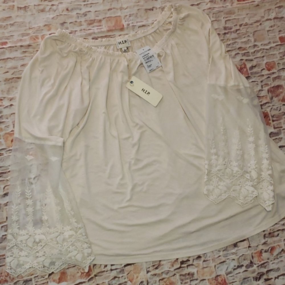 Lace Long Sleeve Top HIP 1X